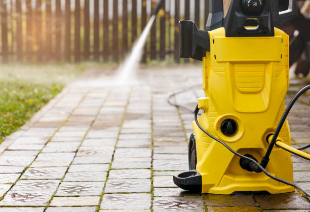Best Pool Deck Cleaning  in Lake Grove, NY
