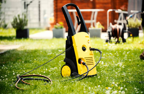 Best Animal Enclosure Cleaning  in Lake Grove, NY
